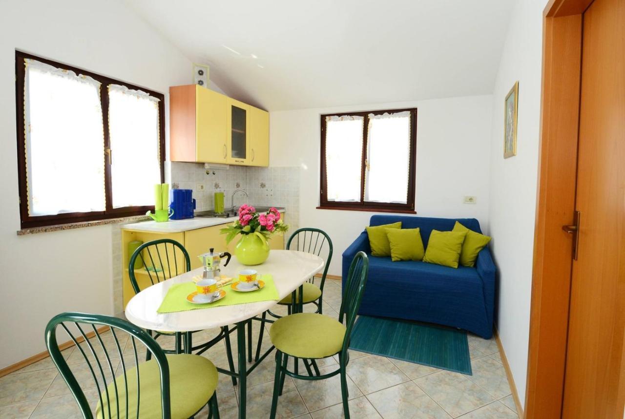 Apartments Kadum Porec Center Near The Beach Экстерьер фото
