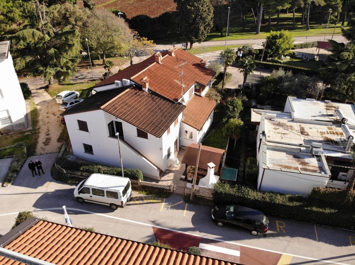 Apartments Kadum Porec Center Near The Beach Экстерьер фото